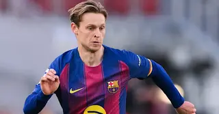 ইনজুরিতে ছিটকে গেলেন বার্সা তারকা ফ্রেংকি ডি ইয়ং